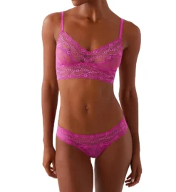 B.tempt'd By Wacoal Lace Kiss Bikini Panty 978182 -Simone Perele Bikinis Shop b temptd by wacoal btmp01 978182 cs1