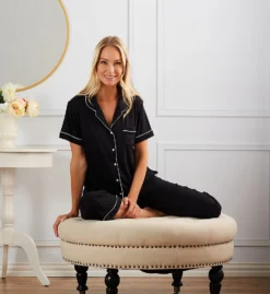 Flora Nikrooz Annie Knit Notch Collar Capri PJ Set T90416 -Simone Perele Bikinis Shop flora nikrooz flor01 t90416 cs2