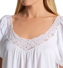 Hanro Maila Cotton Floral Embroidery Short Sleeve Gown 77039 -Simone Perele Bikinis Shop hanro han001 77039 cs1