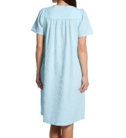 Miss Elaine Seersucker Short Sleeve Short Snap Front Robe 852612 -Simone Perele Bikinis Shop miss elaine miss01 852612 bs