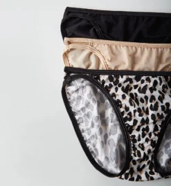 Vanity Fair Illumination Bikini Panty - 3 Pack 18309 -Simone Perele Bikinis Shop vanity fair vf001 18309 cs3